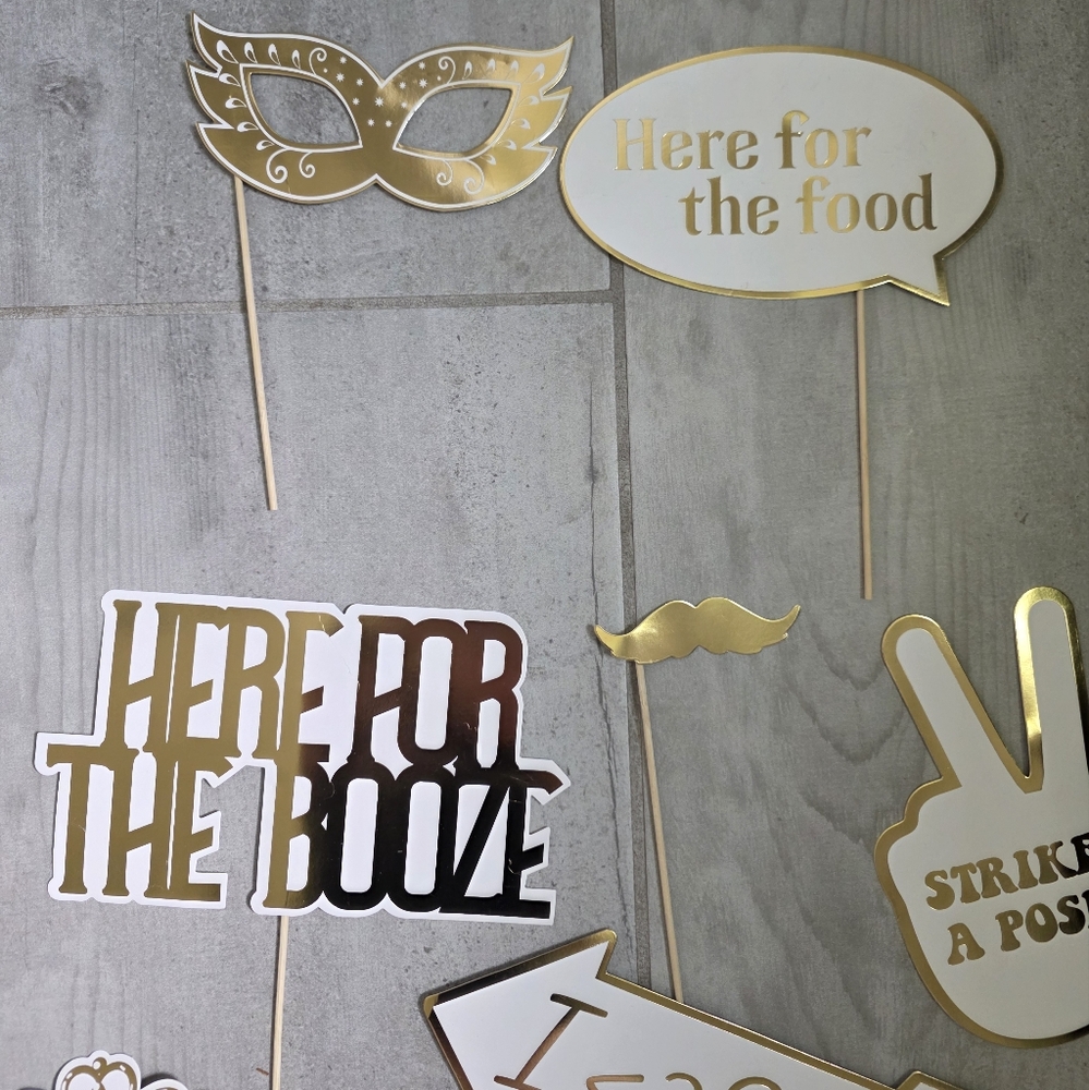 Photobooth Wedding Props - Picture 4 of 8